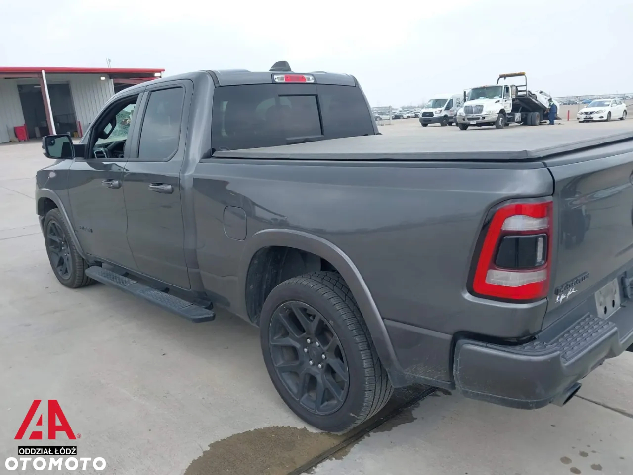 Dodge RAM 1500 5.7 4x4 - 8
