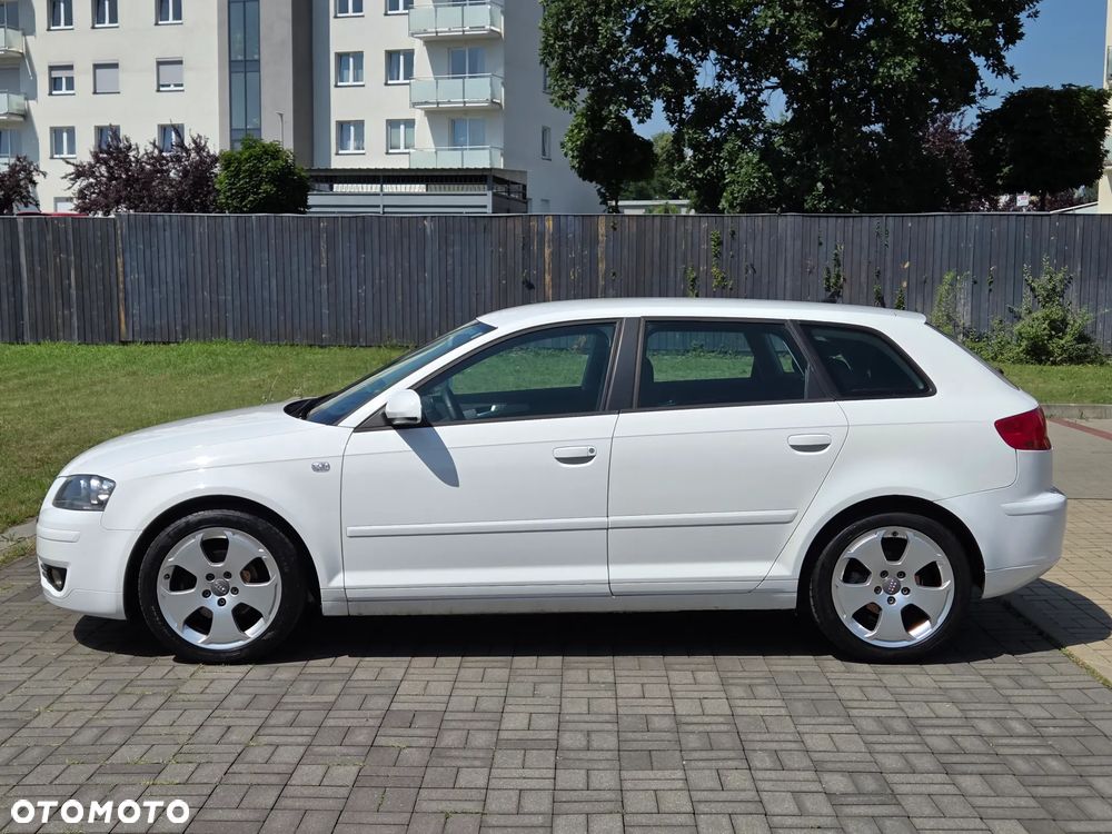 Audi A3 Sportback 1.9 TDI DPF Ambiente - 2