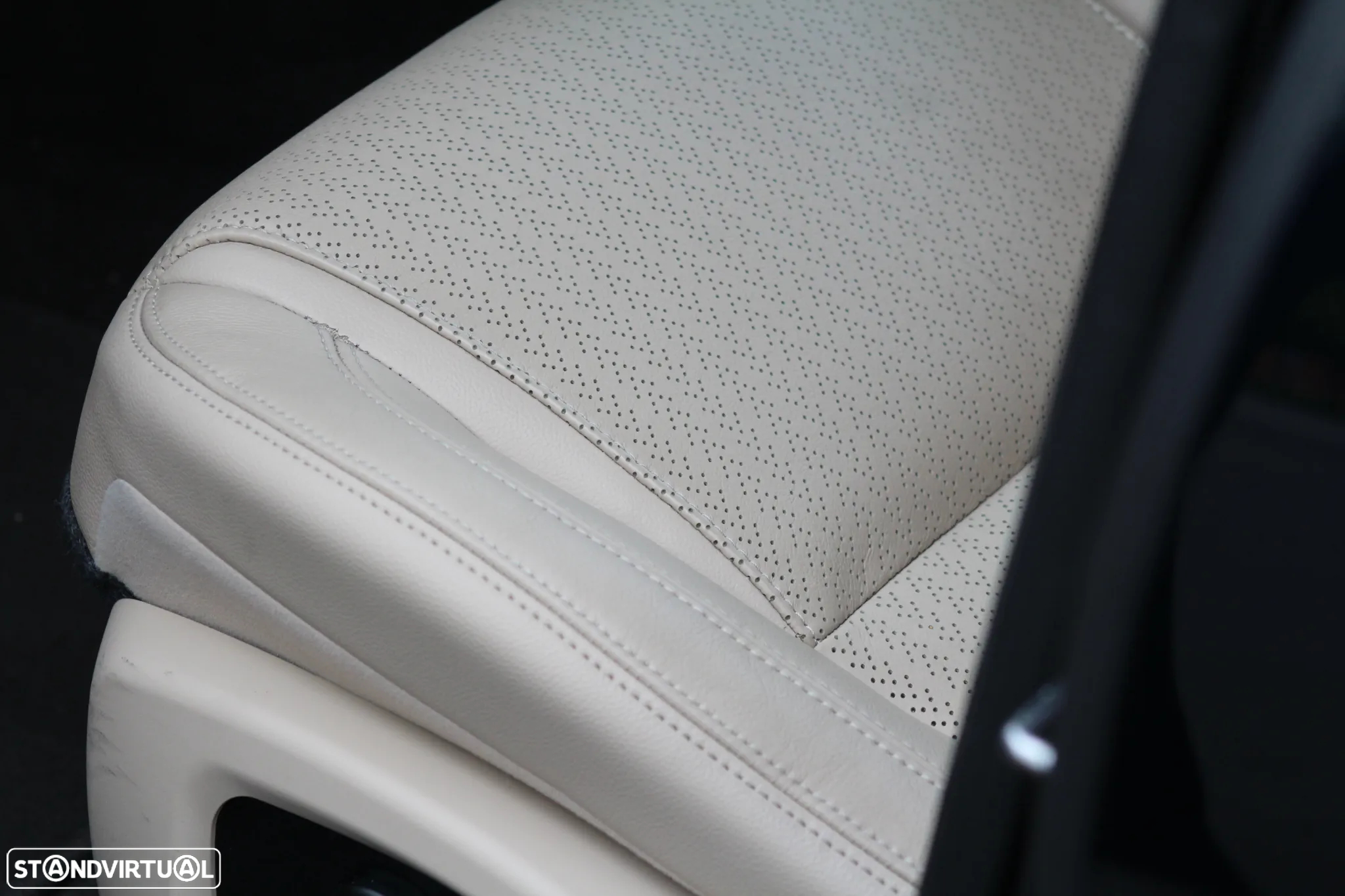 Jaguar XF E-Performance Aut. Portfolio - 26