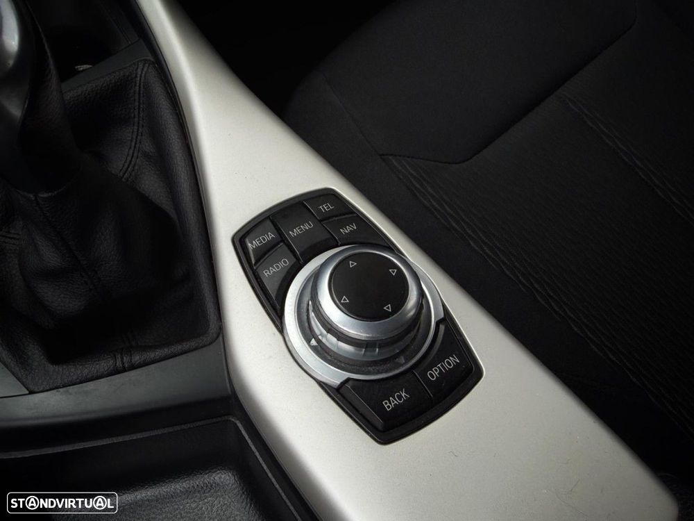 BMW 116 d EfficientDynamics - 22