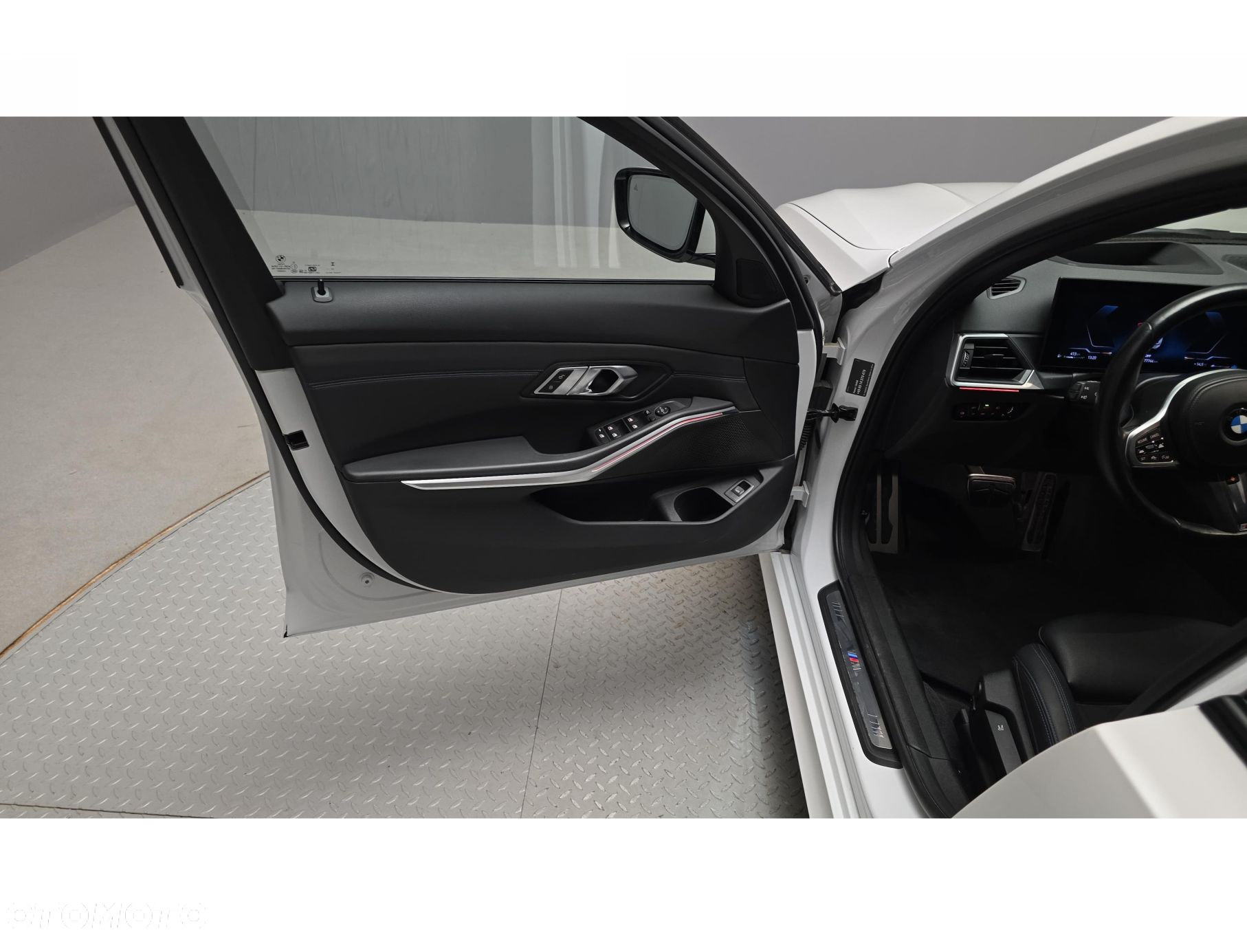 BMW Seria 3 - 17
