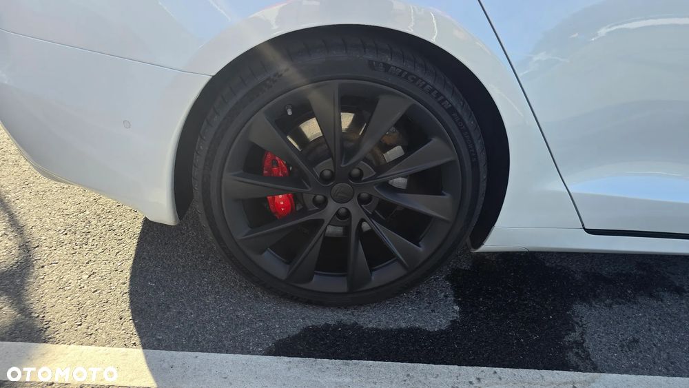 Tesla Model S Performance - 20