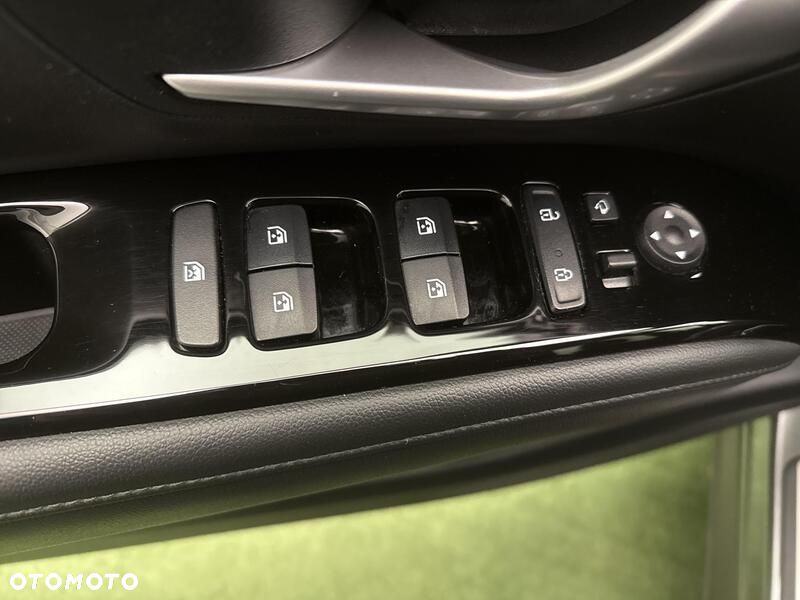 Hyundai Tucson 1.6 T-GDi HEV Executive 4WD - 12