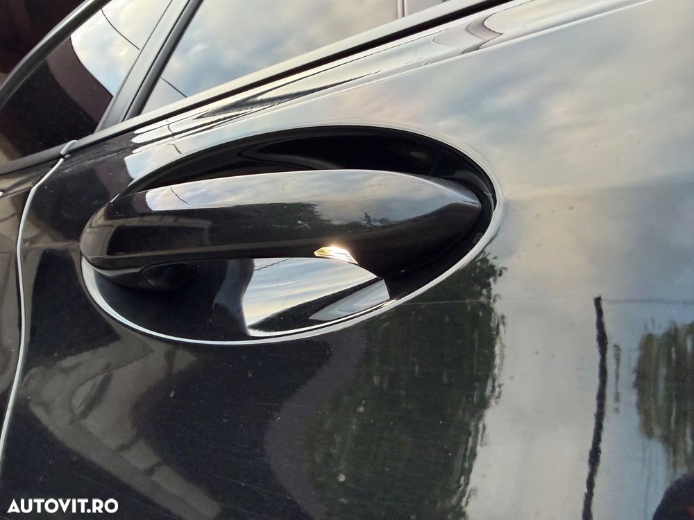 BMW Seria 3 320d Aut. - 39