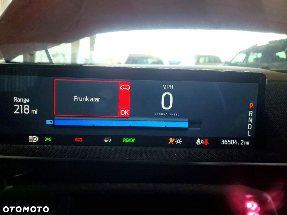 Ford Mustang Mach-E AWD PREMIUM - 9