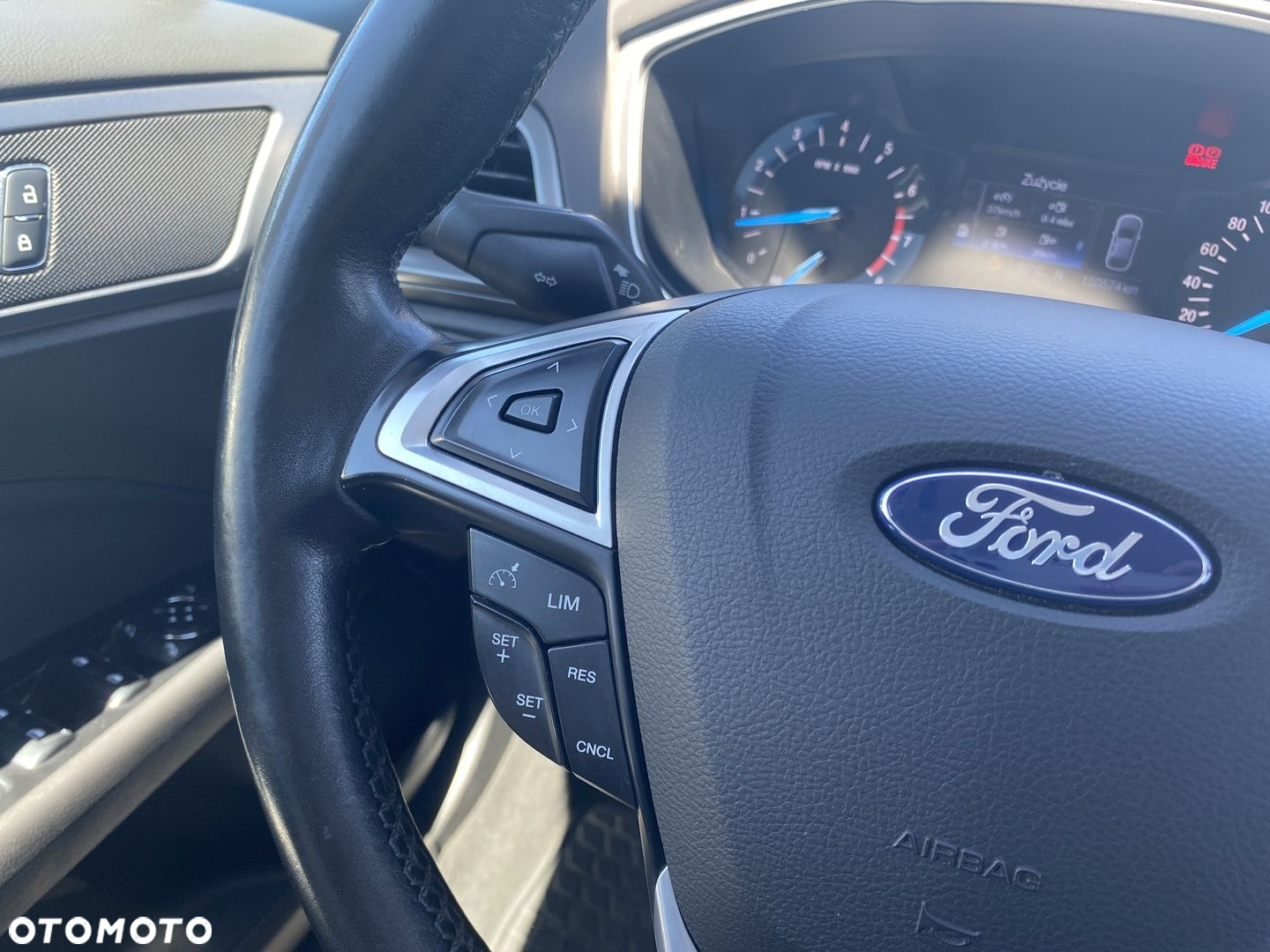 Ford Mondeo 1.5 EcoBoost Ambiente - 10