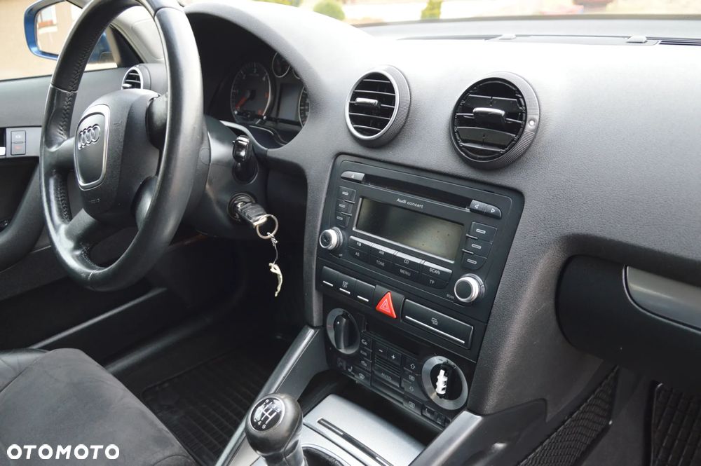 Audi A3 Sportback 2.0 TDI DPF quattro S line Sportpaket (plus) - 28