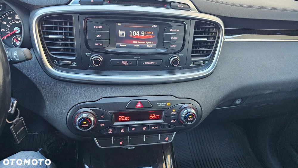 Kia Sorento - 33