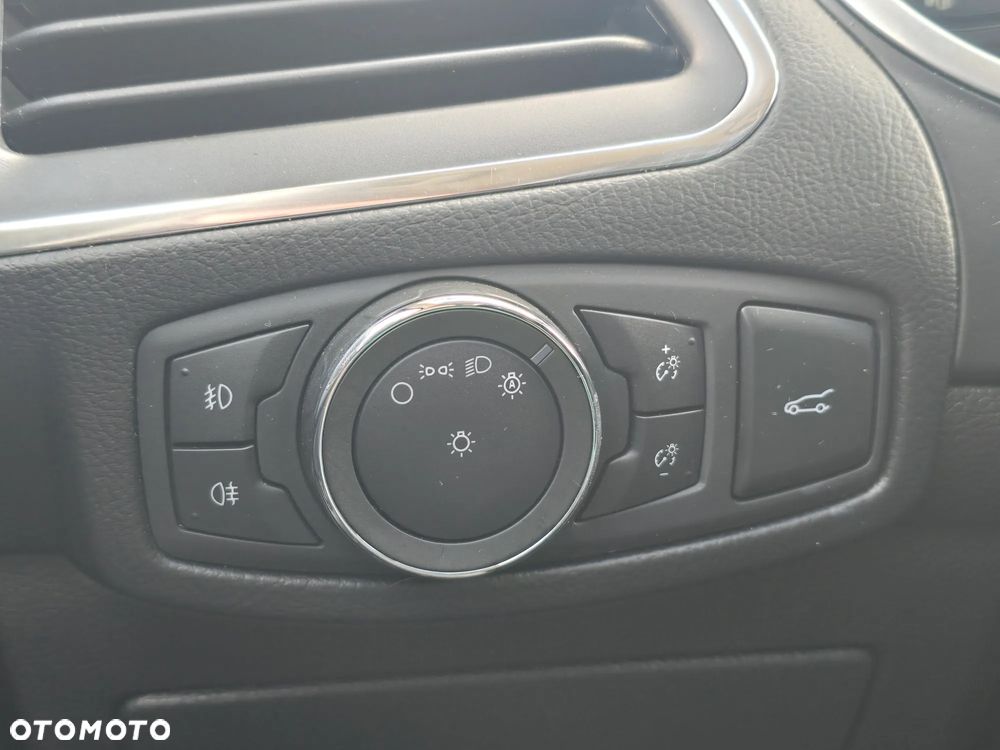 Ford Edge 2.0 TDCi Twin-Turbo 4WD ST-Line - 12
