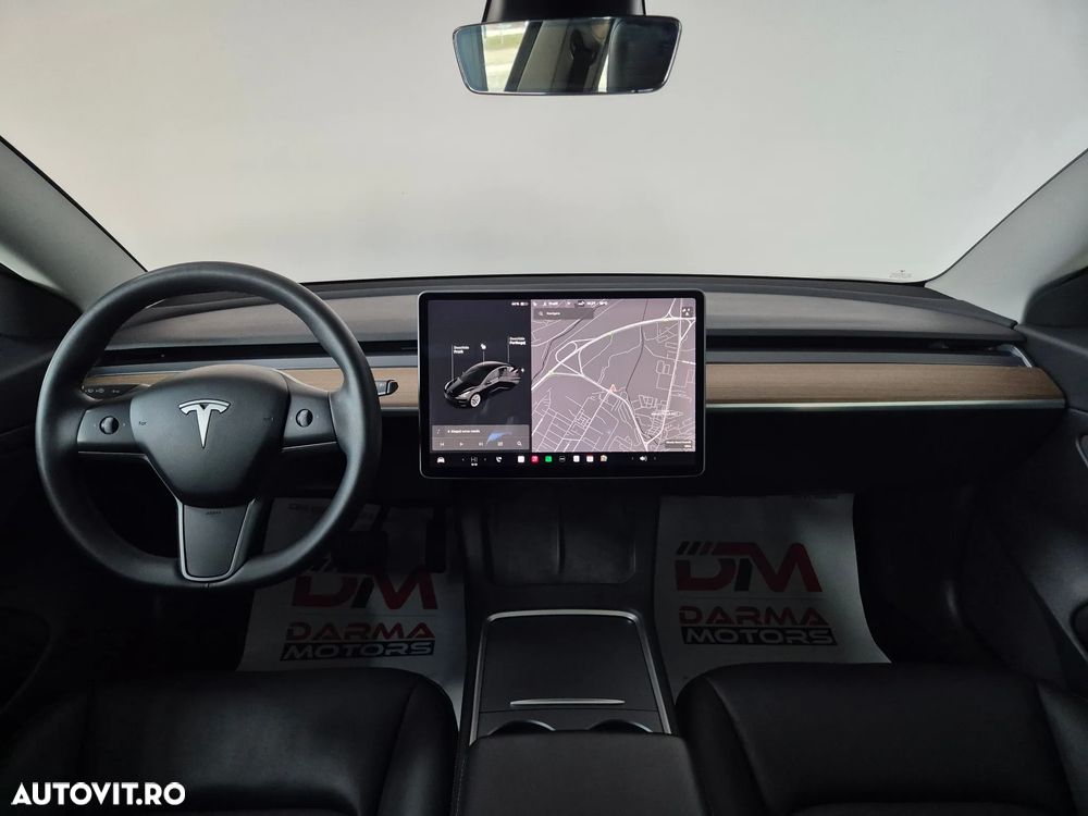 Tesla Model 3 Standard Reichweite Plus Hinterradantrieb - 11