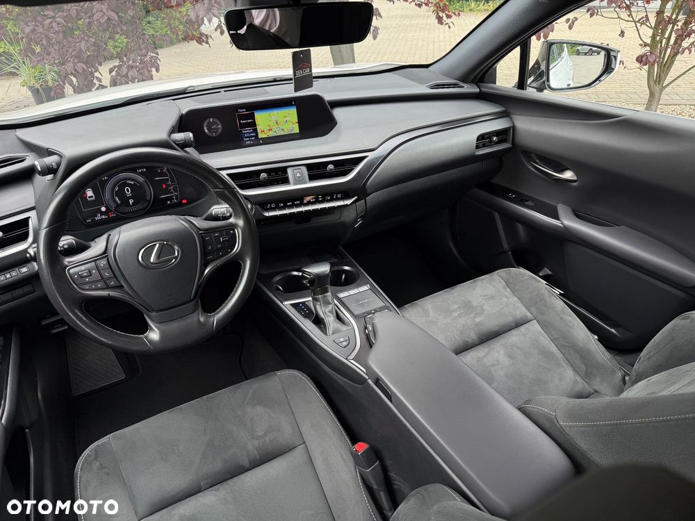 Lexus UX 250h F Sport 2WD - 15