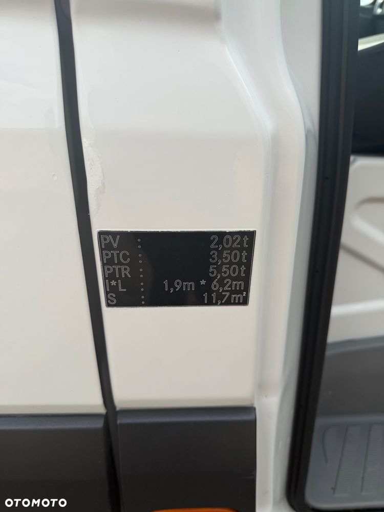 Volkswagen Crafter - 13