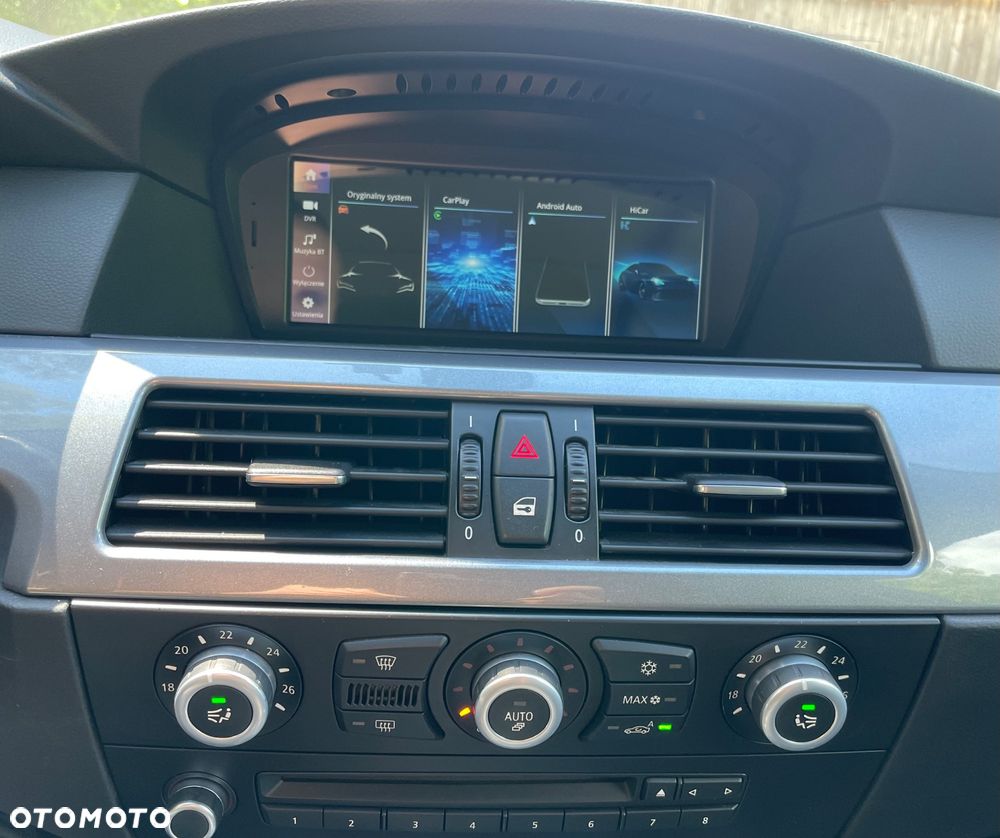 BMW Seria 5 525d - 11