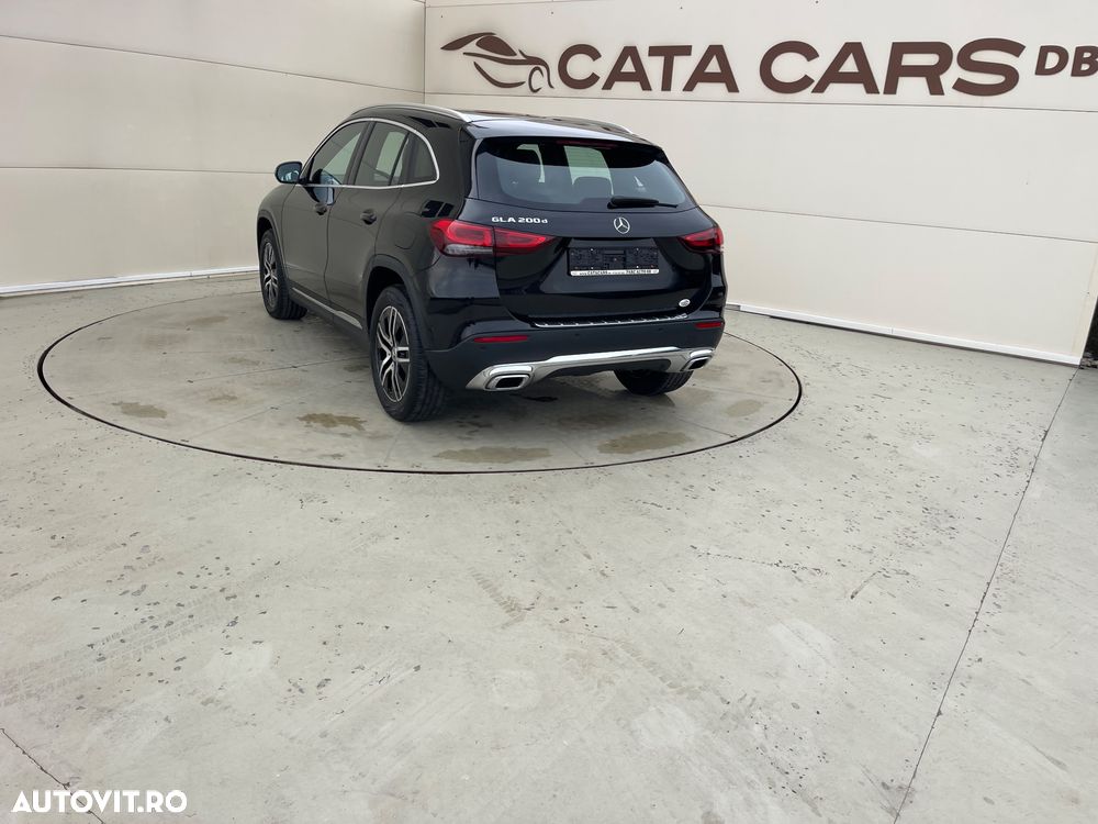 Mercedes-Benz GLA 200 d 8G-DCT Style - 11
