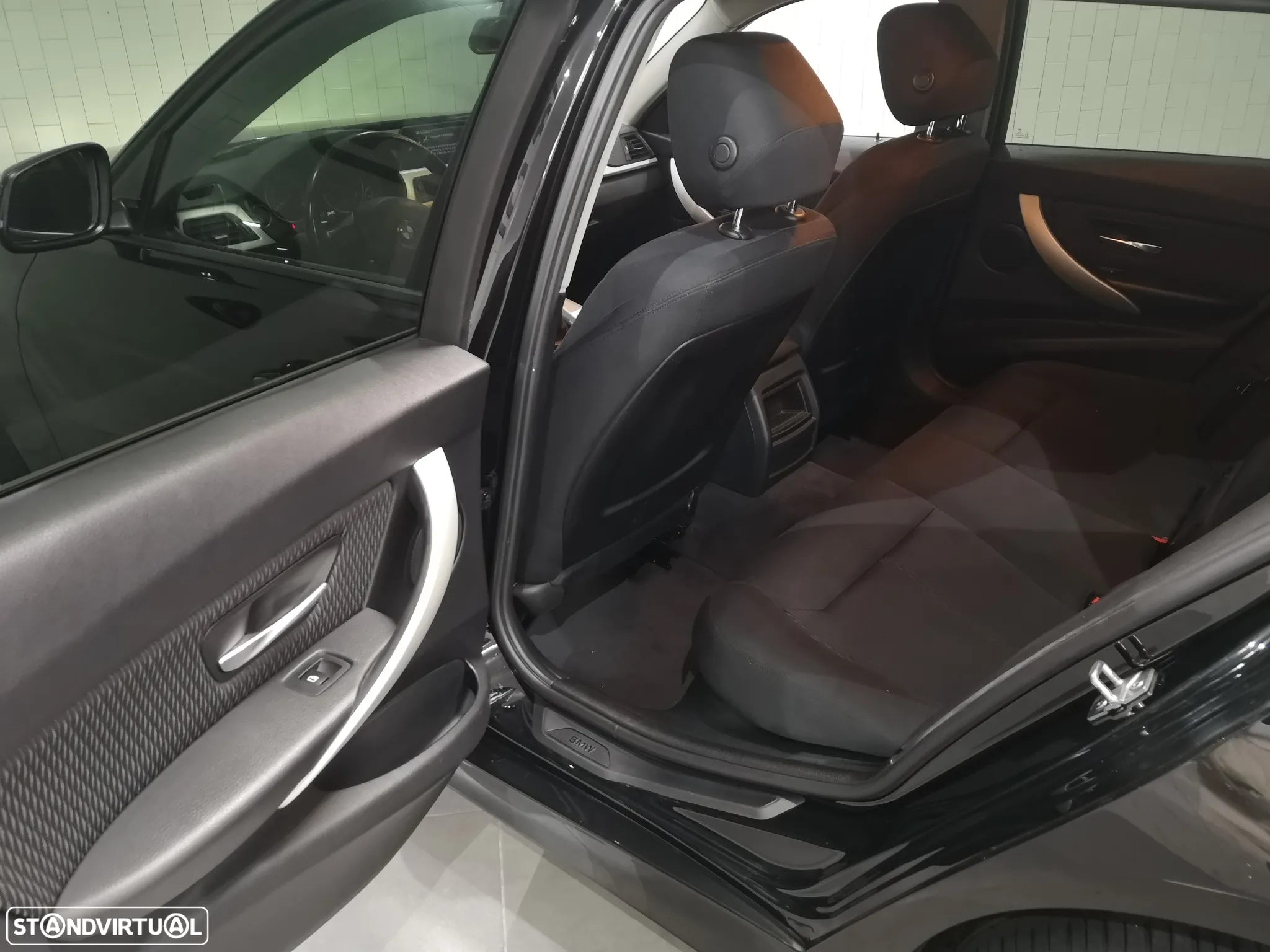 BMW 320 d DPF Touring Edition Sport - 15
