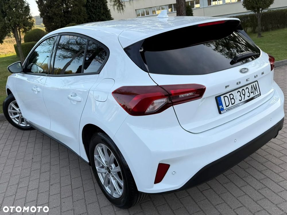 Ford Focus 1.0 EcoBoost STart-Stopp-System TITANIUM - 4