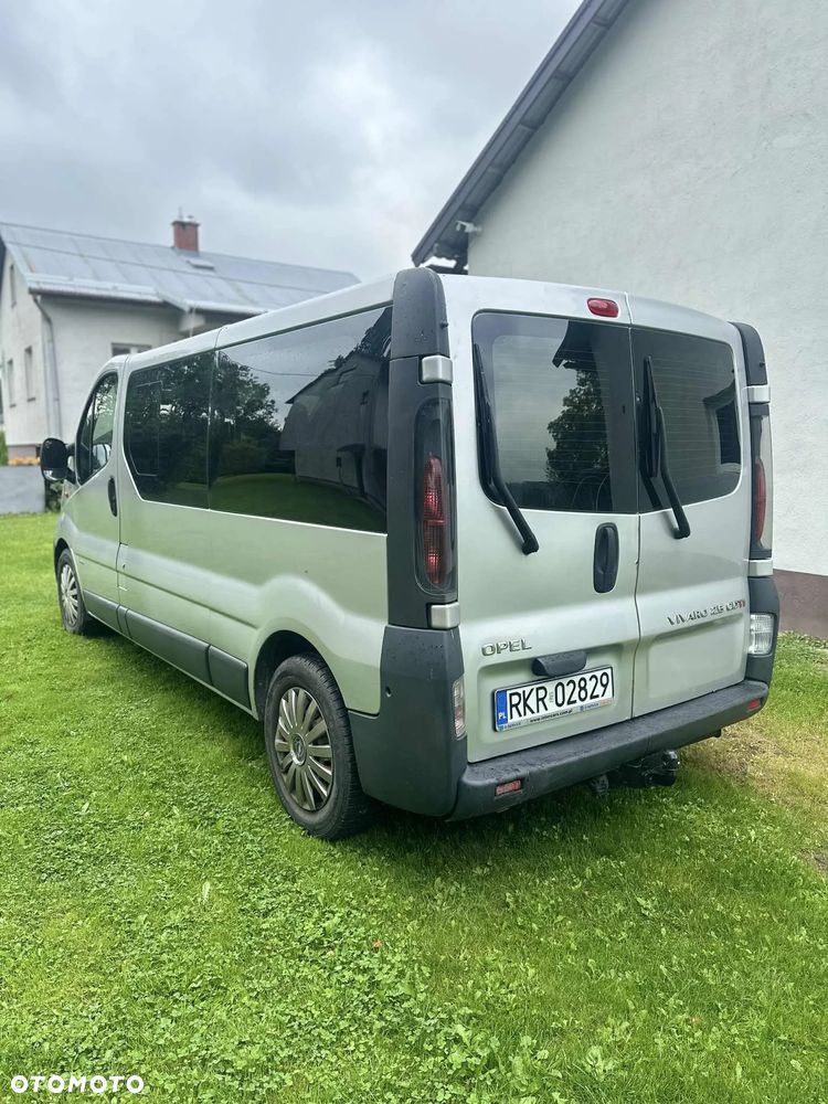 Opel Vivaro 2.5 CDTI L2H1 - 6