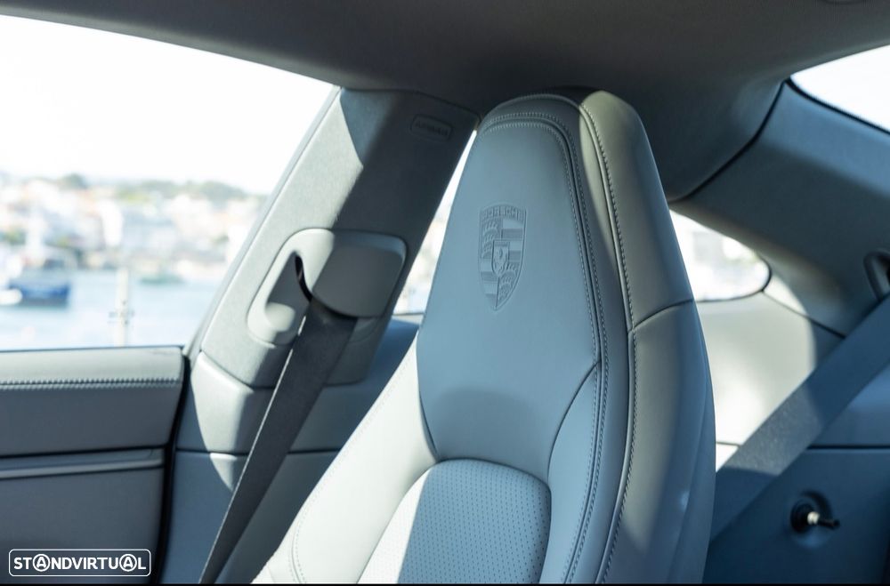 Porsche 911 (992) Carrera 4S PDK - 22