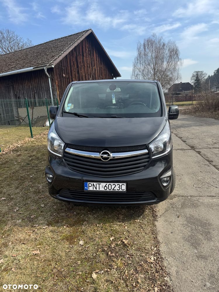 Opel Vivaro - 1