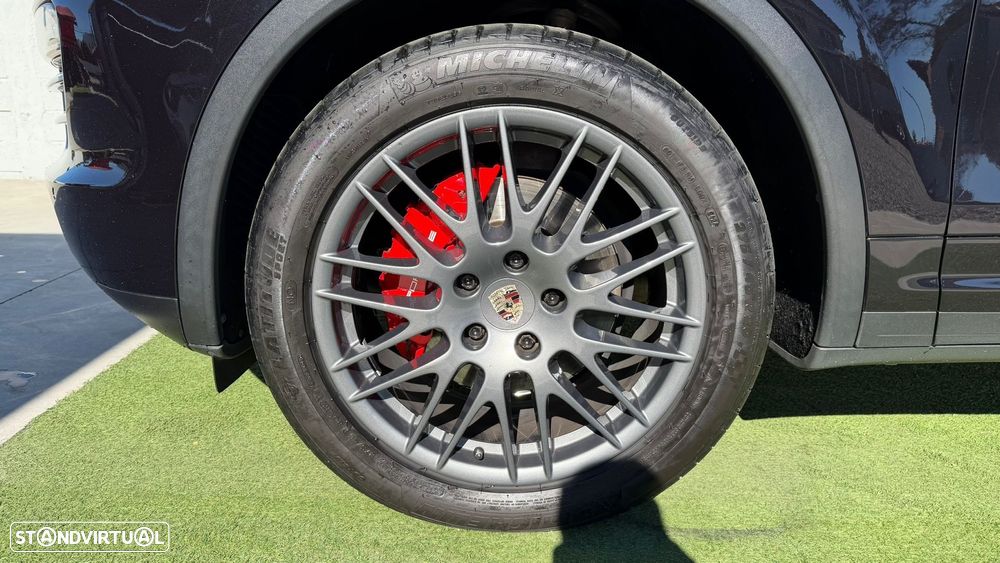 Porsche Cayenne Tiptronic - 14