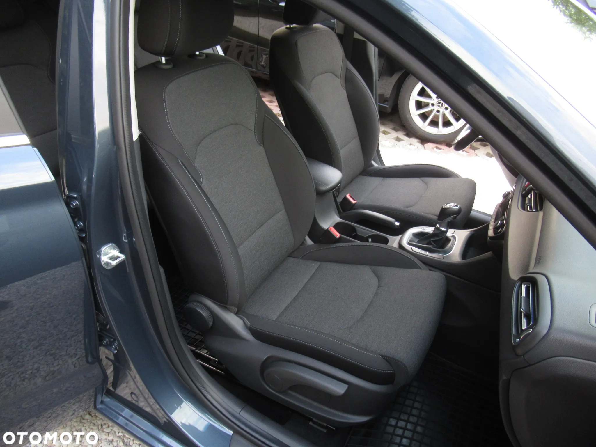 Hyundai i30 1.5 DPI Comfort - 9