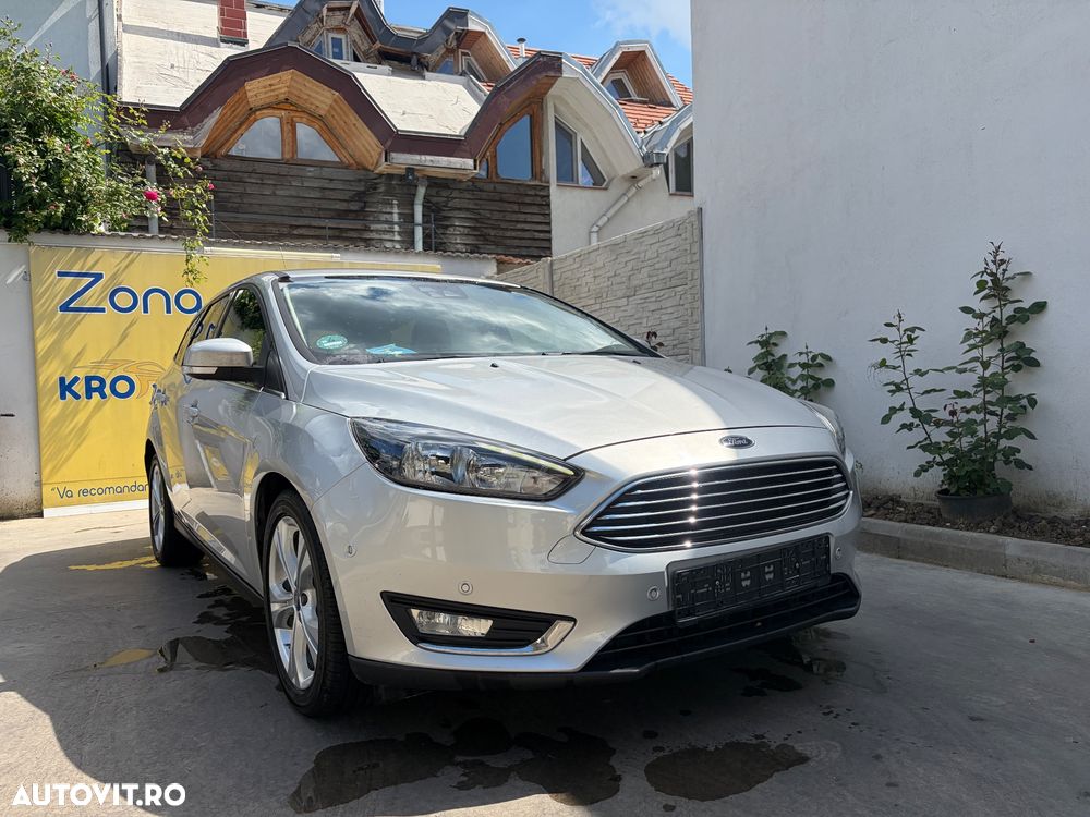 Ford Focus 1.5 EcoBoost Titanium - 1