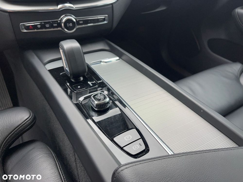 Volvo XC 60 - 12