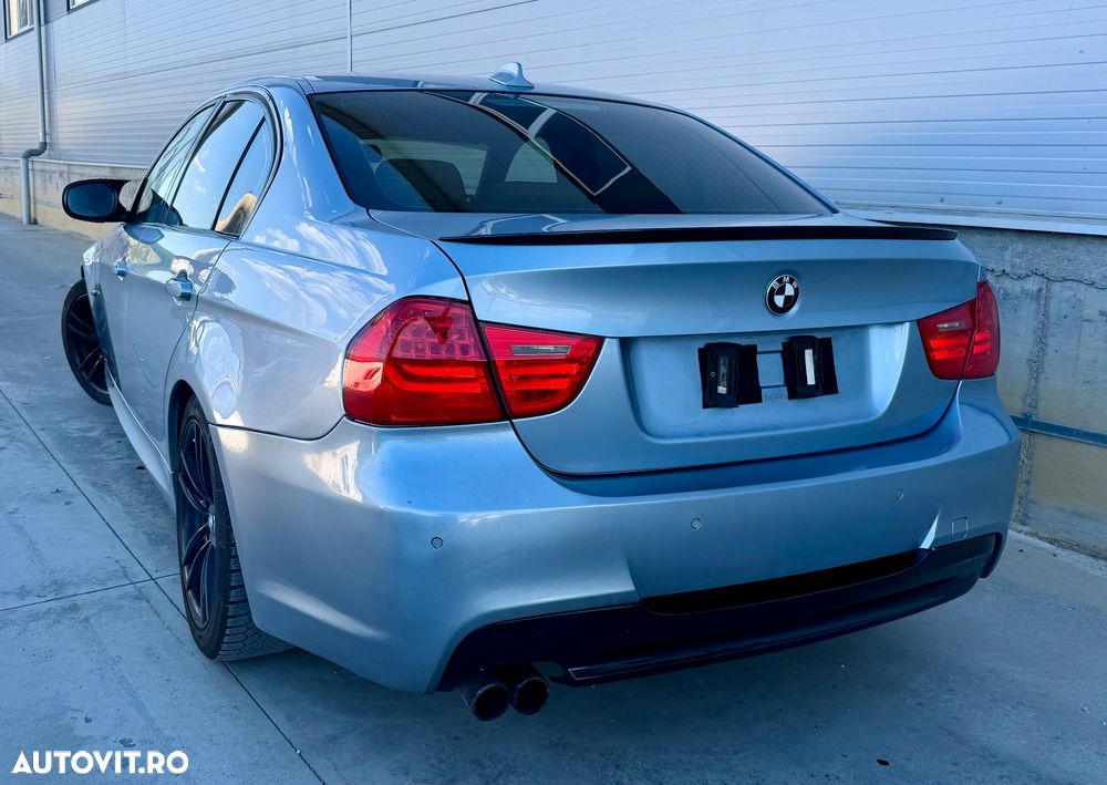 BMW Seria 3 320d DPF Aut. Edition Exclusive - 28