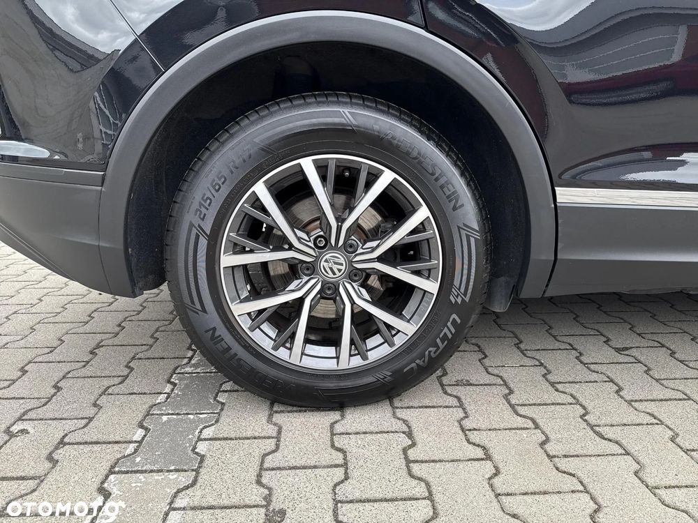 Volkswagen Tiguan - 16