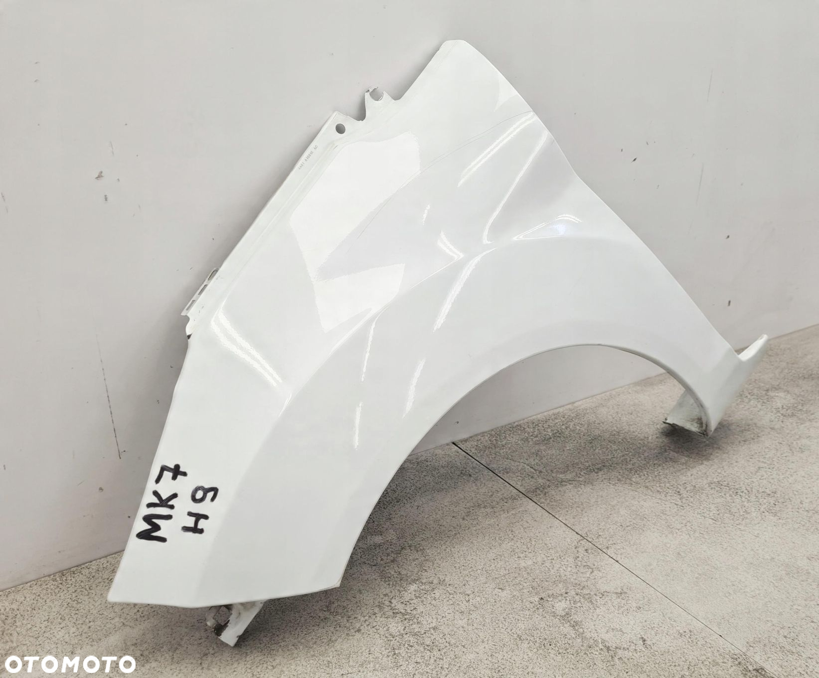 FORD FIESTA MK7 BŁOTNIK LEWY PRZÓD H9 - 3