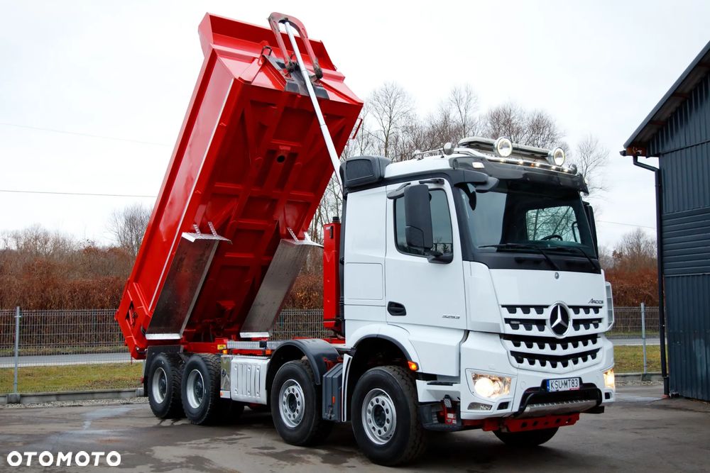 Mercedes-Benz Arocs - 14