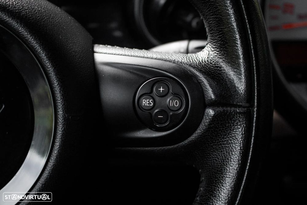 MINI 3 Portas Cooper D - 15