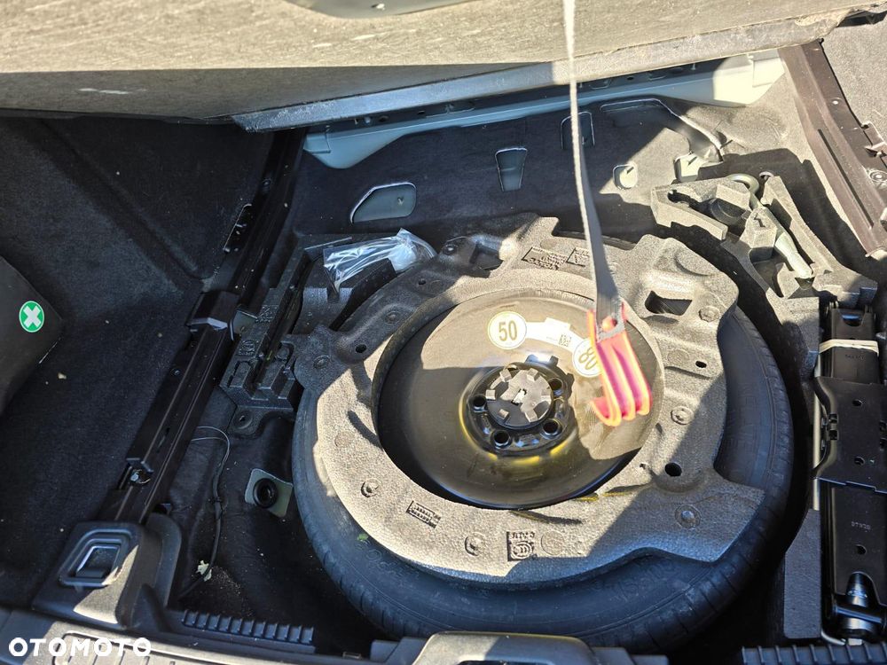 Volvo V60 D3 Momentum Pro - 11