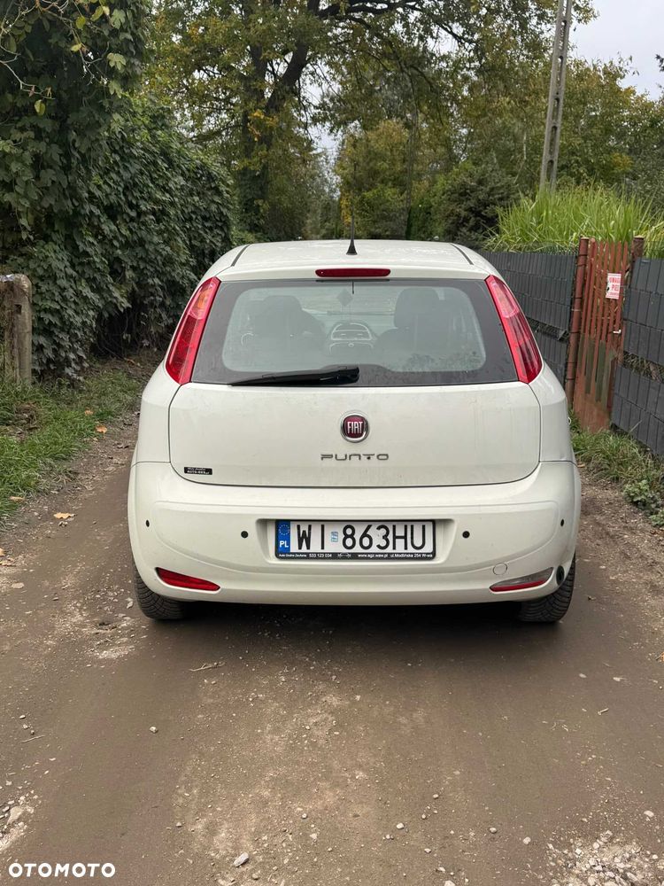 Fiat Punto 2015 photo 3