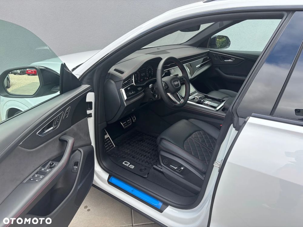 Audi Q8 - 8