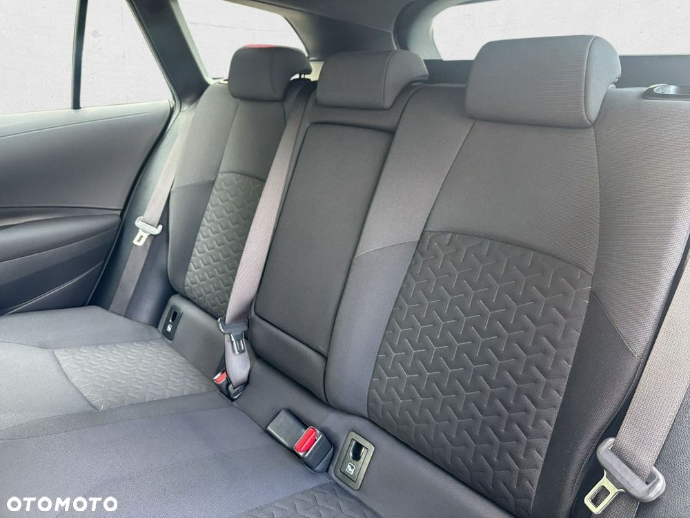 Toyota Corolla - 23