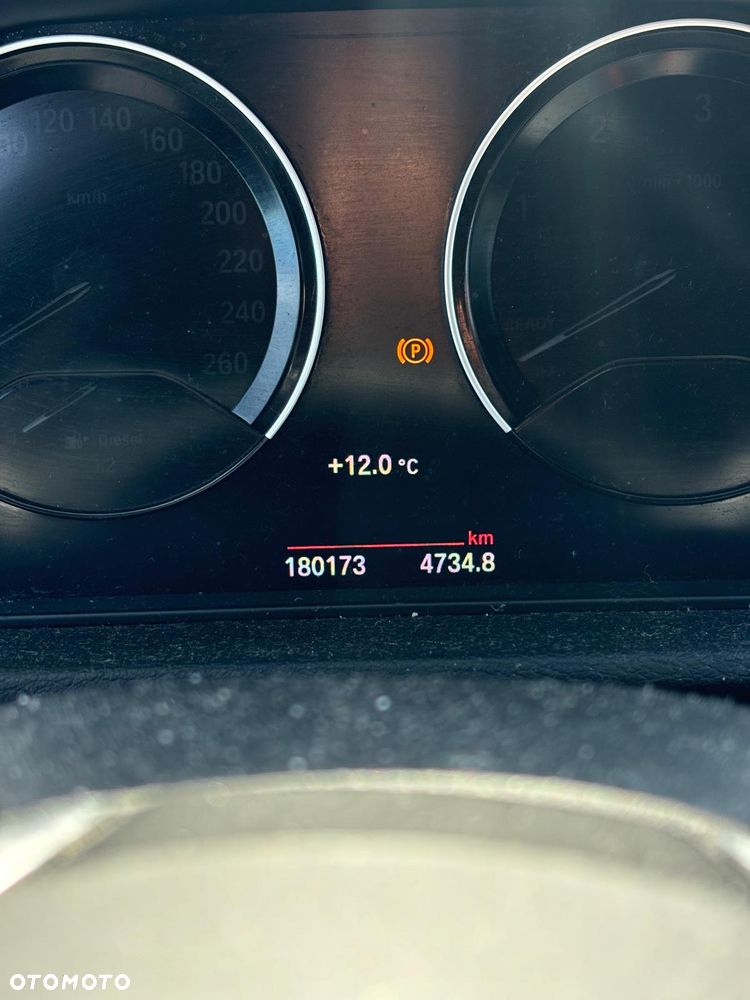 BMW X1 xDrive18d - 10