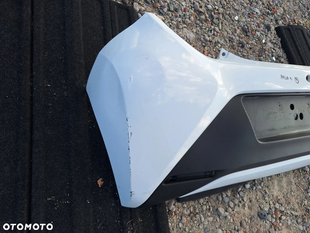 ZDERZAK TYŁ TYLNY TOYOTA AYGO II - 2
