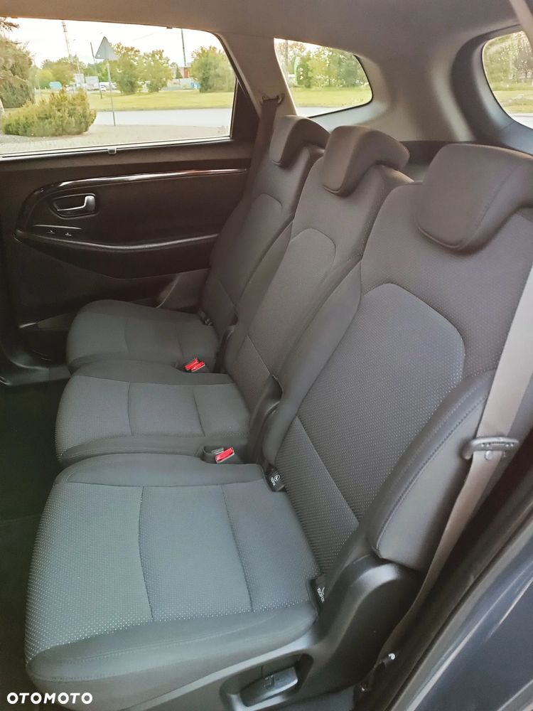 Kia Carens 1.6 GDI Dream Team Edition - 15