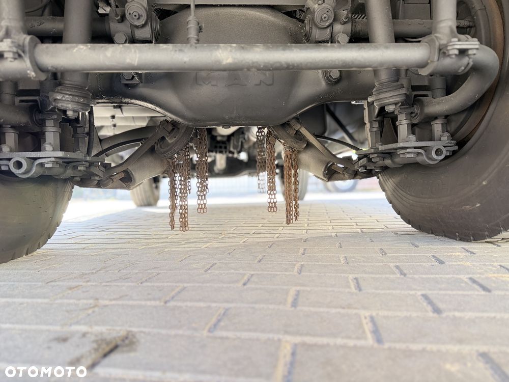 MAN Wóz strażacki CIĘŻKI Pojazd pożarniczy Straż pożarna MAN 18.284 4x4 6t wody+piana, CNBOP, działko dachowe, skrzynie dachowe, łańcuchy podrzutowe - 21