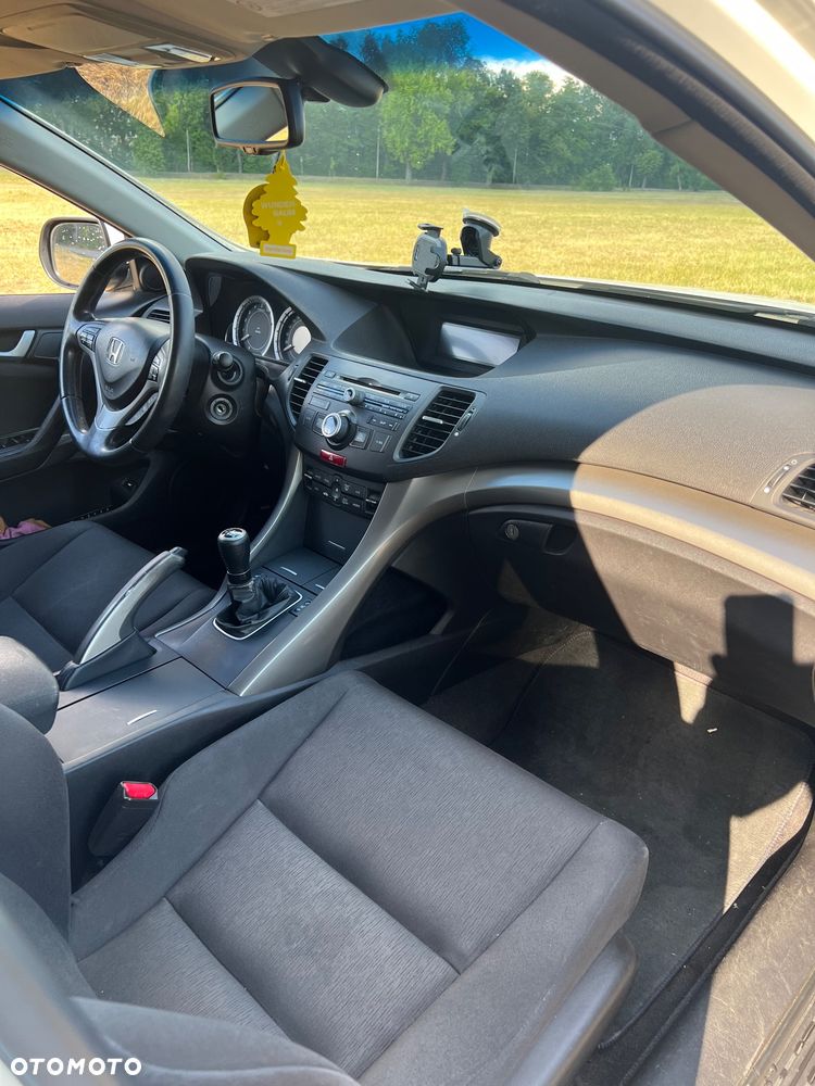Honda Accord 2.0 Lifestyle - 13