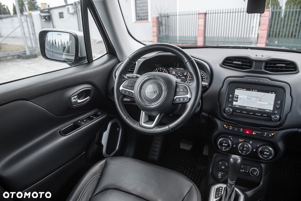 Jeep Renegade 1.4 MultiAir Limited 4WD S&S - 28