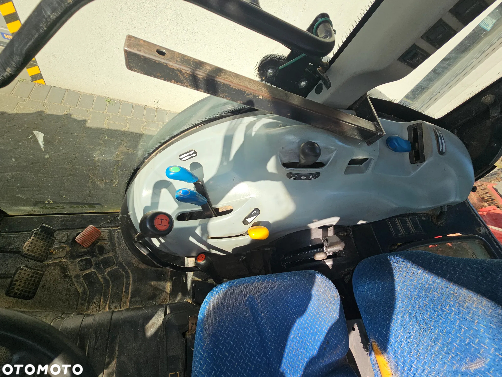 New Holland T4.LP ( w dokumentach) , model handlowy T4.95LP - 8