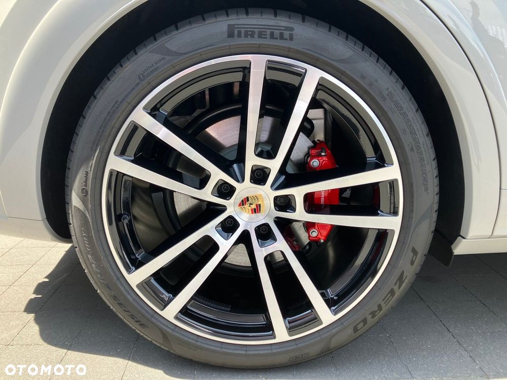 Porsche Cayenne - 10