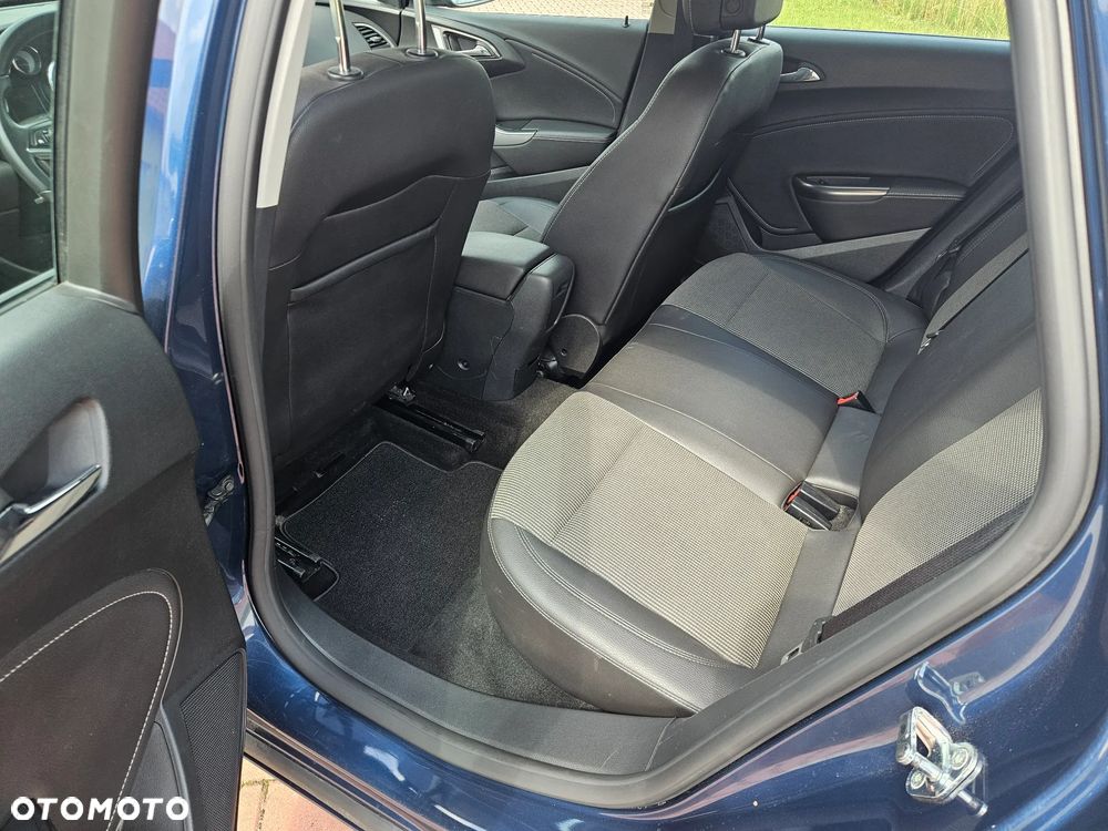 Opel Astra 1.4 Turbo - 4