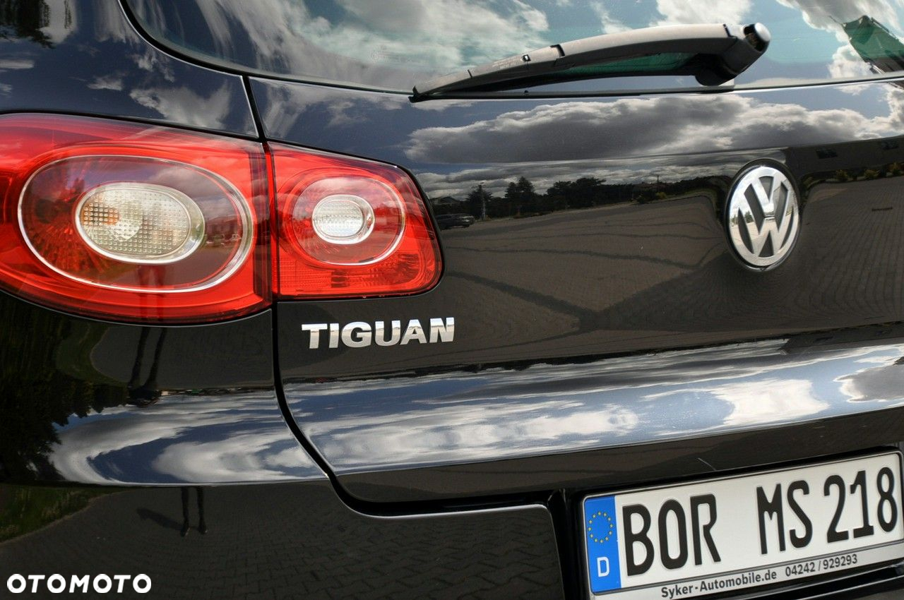 Volkswagen Tiguan - 16