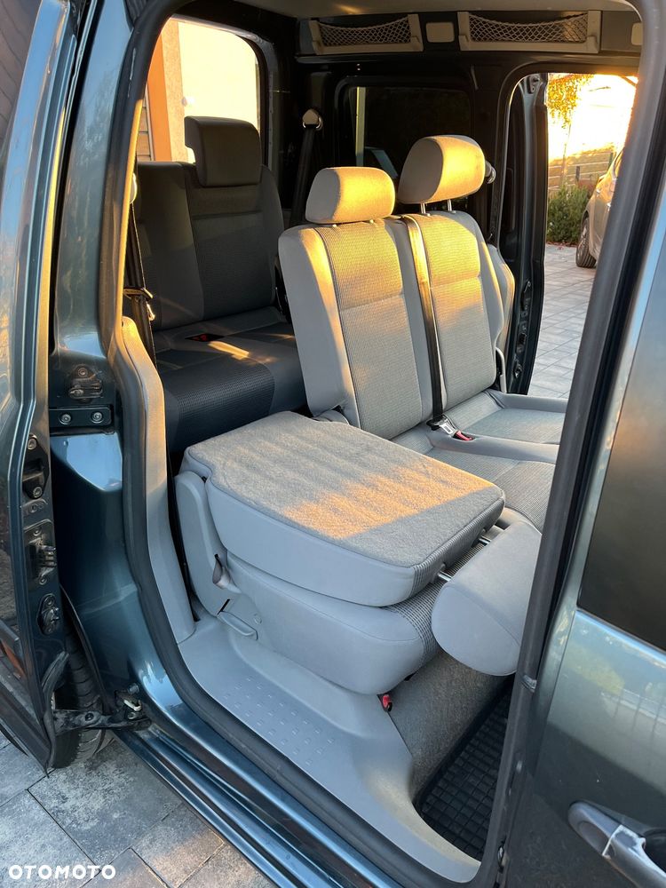 Volkswagen Caddy 1.6 (7-Si.) - 9
