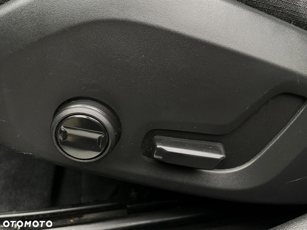 Volvo V60 D4 Geartronic Summum - 35