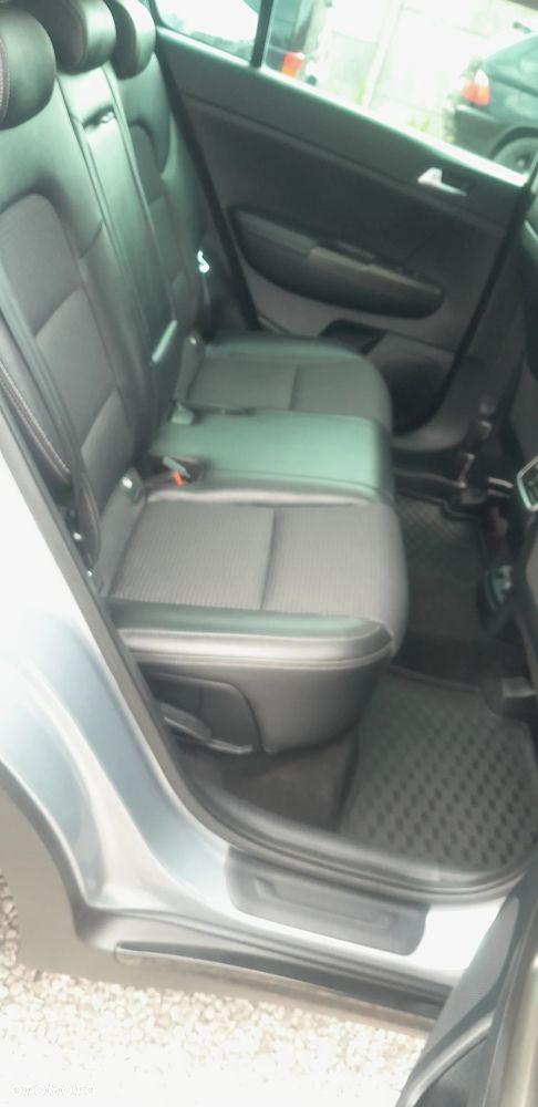 Kia Sportage 1.6 CRDI MHEV Black Edition 2WD DCT - 31