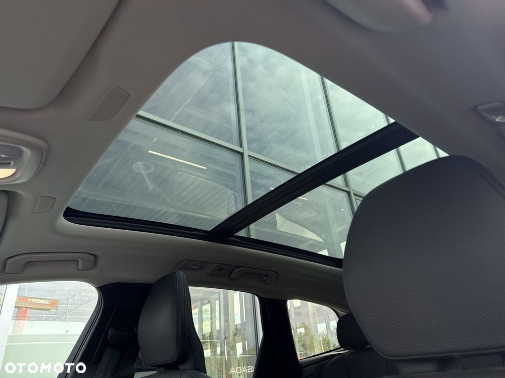 Volvo XC 60 B4 D AWD Plus Bright - 30